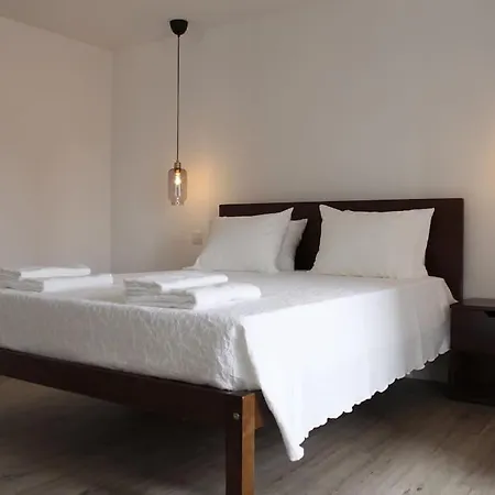 Casa Na Aldeia Holiday home *